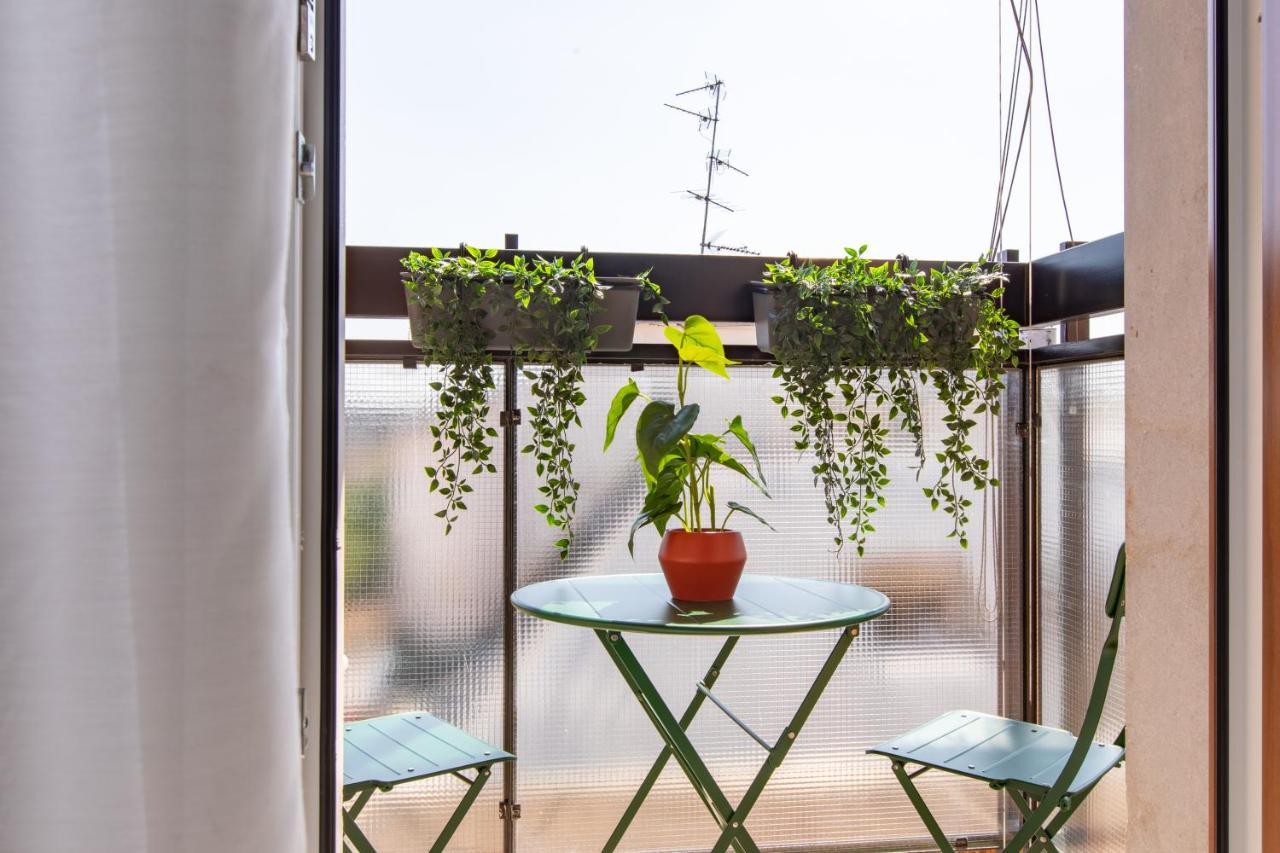 Daplace - Vico Apartment Milaan Buitenkant foto